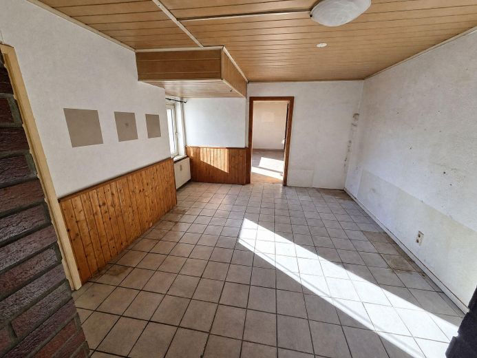Porzione di casa bifamiliare con due unità abitative utilizzabili separatamente – Foto 6