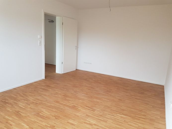 2 ZKB mit Balkon, Einbauküche, Keller, Tiefgarage – Schlafzimmer