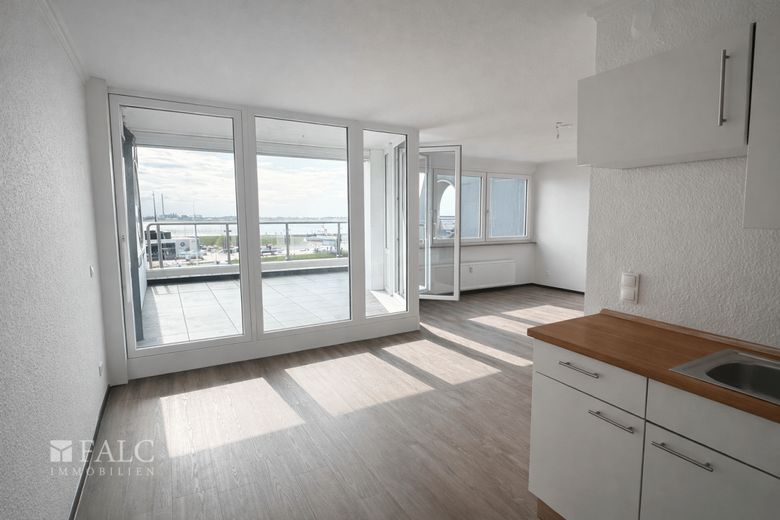 Top Lage direkt an der Weser - Penthouse-Feeling zum verlieben! – Offene Küche zum Wohnzimmer