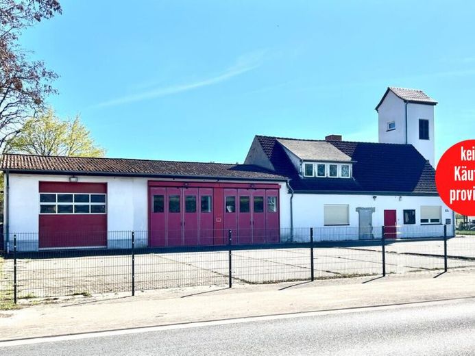 HORN IMMOBILIEN ++ RESERVIERT++Wohn- und Geschäftshaus in Löcknitz, direkt an der B104 – Foto 1