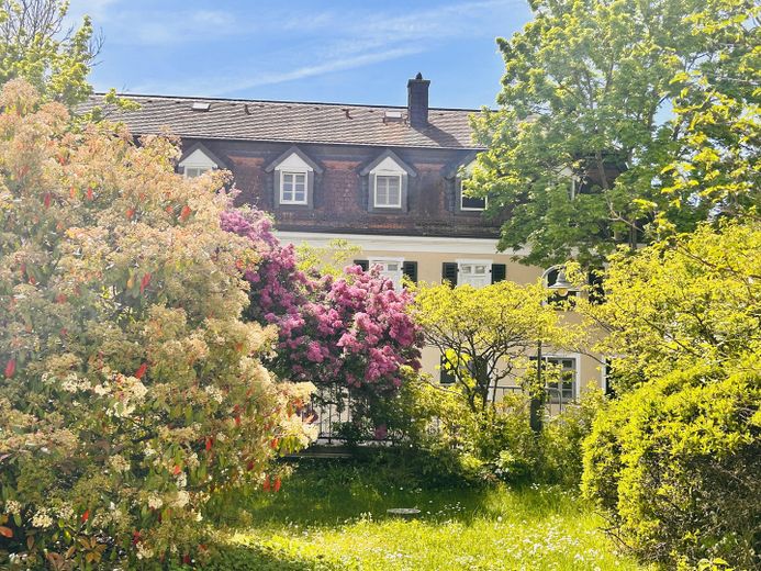 Exklusive  4-Zimmer-Wohnung mit Garten in ruhiger, exponierter Lage im Herzen von Bad Homburg – Ausblick 