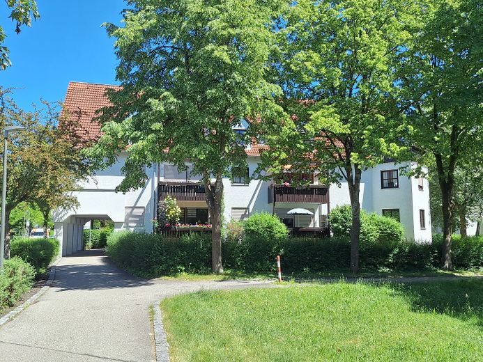 Helle 3-Zi.-DG-Wohnung + XXL-TG-Eckplatz, 2 Balkone, EBK, 95m² in Karlsfeld PROVISIONSFREI – Foto 15