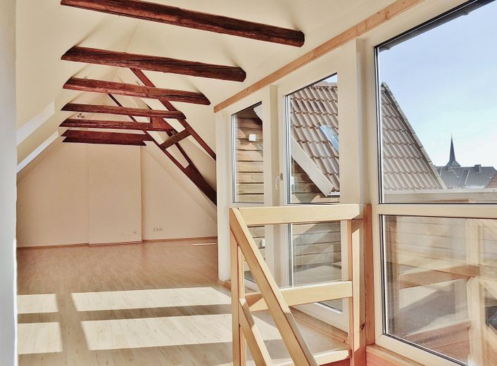 Maisonette mit Dachterrasse in centrumsnaher Anliegerstrasse – Atelier, 10.30m x 6,00 x 3,05