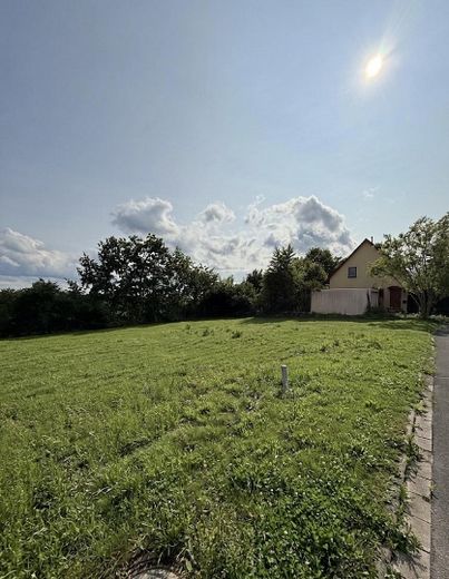 No commission: serviced 800 m² building plot (single-family home/semi-detached house) with south-facing garden in a quiet cul-de-sac – Foto 3