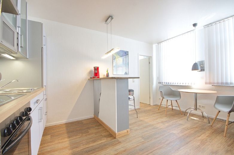 Modern und gut ausgestattete Ferienwohnung mit Internetzugang, gutes und ruhiges Wohnumfeld, Grenze Moers – 57950eb7fb37b9e430fc4f72b3055d7316fb5b79.jpg
