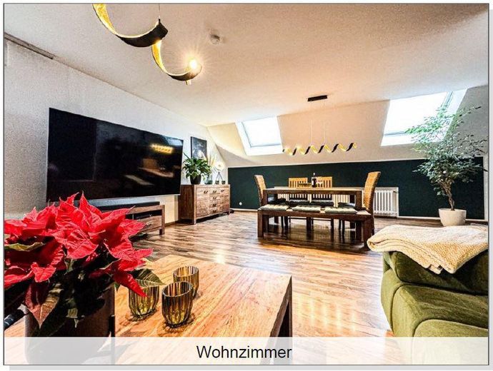 Charmante, generöse Dachgeschosswohnung in Herford 160 qm + 60 qm – Wohnzimmer