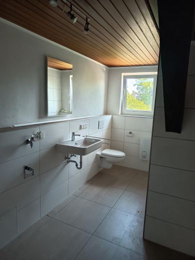 Bad mit Waschmaschinenplatz