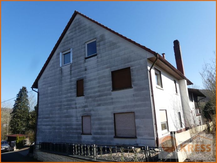 Mach mich fertig! Wohnhaus am Orstrand von Steinau-Neustall m. Garage, kleiner Hoffläche u. Terrasse – Bild 2