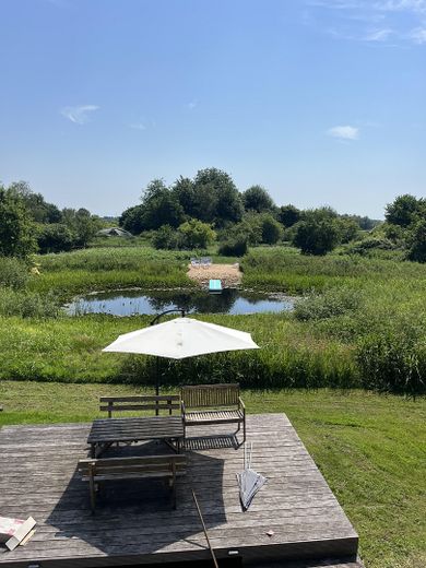 Maison de rêve dans un emplacement de choix ! Au calme, en pleine nature, étang de baignade – Photo 25