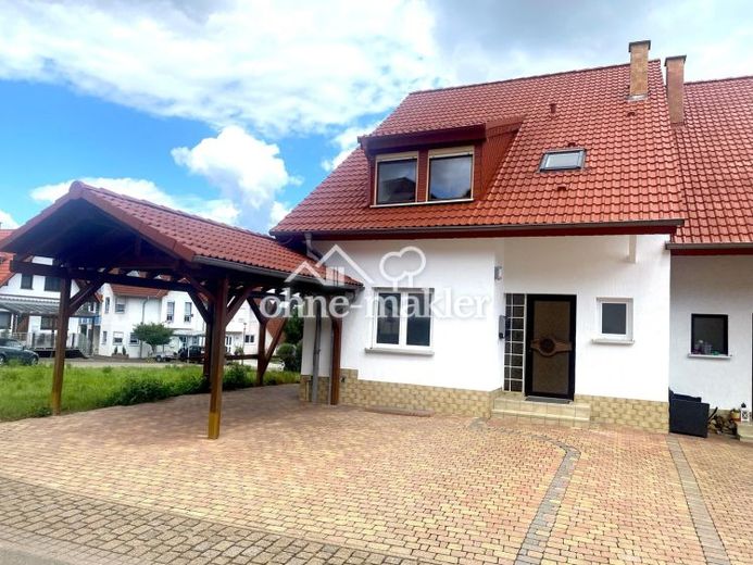 DHH ca. 170 qm Wohnfläche zuzügl. Nutzfläche, sowie Balkon Carport Stellfläche Garten – Foto 1