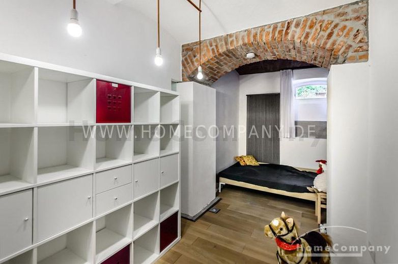Sehr exklusiv möblierte 6-Zimmer-Souterrain-Wohnung mit schöner Terrasse in der Maxvorstadt – 4dcfeddf6c3176ead0e20b24aad015d7374a018c.jpg