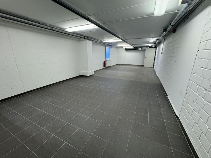 Großer Raum KG
