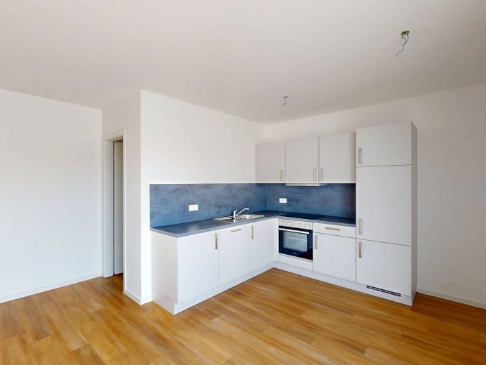 Moderniteit en comfort: nieuwbouwappartement met 4 kamers, inbouwkeuken en groot dakterras – Küche