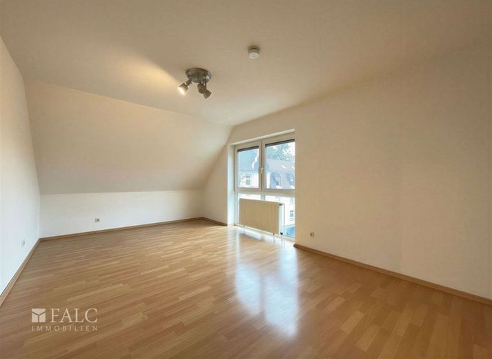 Licht, Raum und Galerie: Stilvolle Maisonette-Wohnung mit Westbalkon! – Kinderzimmer I