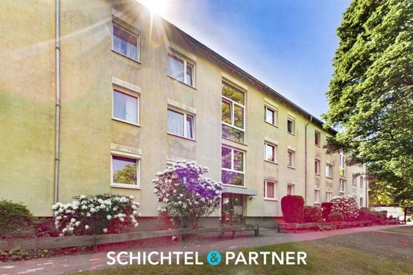 Huchting | Zadbane 3-pokojowe mieszkanie na wysokim parterze z balkonem