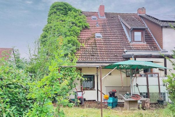 Maison jumelée avec sous-sol sec pour 1 à 3 personnes dans un excellent quartier résidentiel à Seelze - Letter