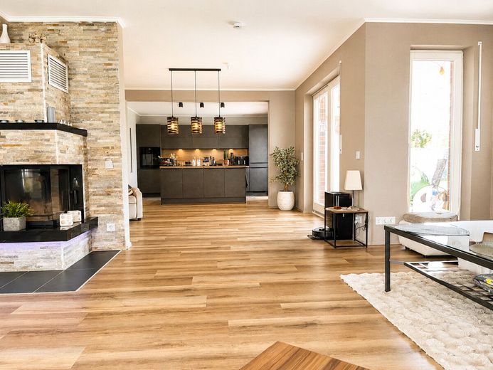 Großzügiges Einfamilienhaus mit Wärmepumpe, Vollkeller und traumhaftem Eckgrundstück! – Bild 9