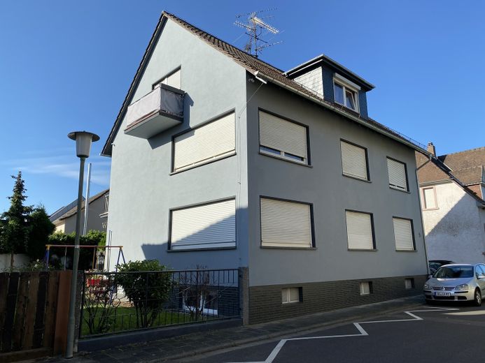 Helle 3-Zimmer-Wohnung mit schönem Ausblick in Hanau-Steinheim – Haus Aussen Ansicht