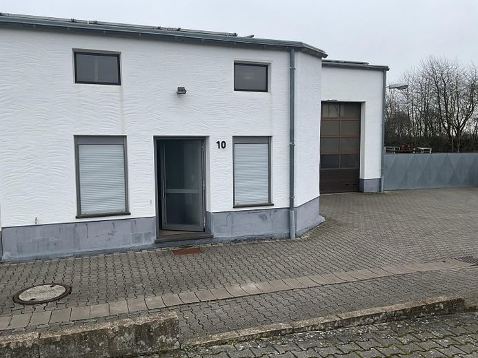 Hallen in Polch zu vermieten – Büro Halle 1