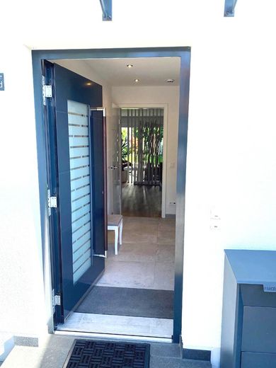 Moderne A+ DHH mit Gartenoase, Solar + Garage + Top-Anbindung – Foto 2