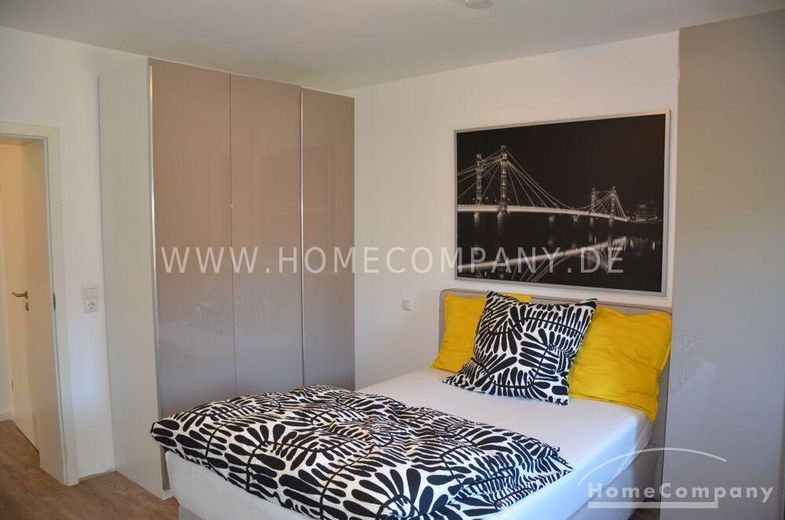 Großzügige 2 (3) Zi.-Wohnung in einem 2 Familienhaus, 1. OG, mit Balkon und 2 PKW-Stellplätzen. – 5cd173b0d471cc81e65608eb4c9162e2e9966989.jpg