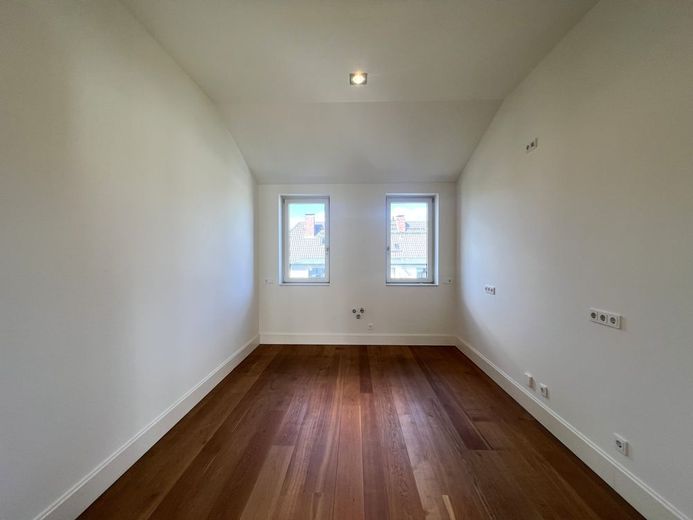 Moderne Obergeschosswohnung mit 2 Balkonen, Tiefgarage und Aufzug im Stadtgartenviertel Hagen – Küche