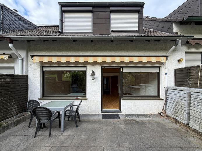 Wuppertal-Ronsdorf’ta müstakil sıra ev – Terrasse