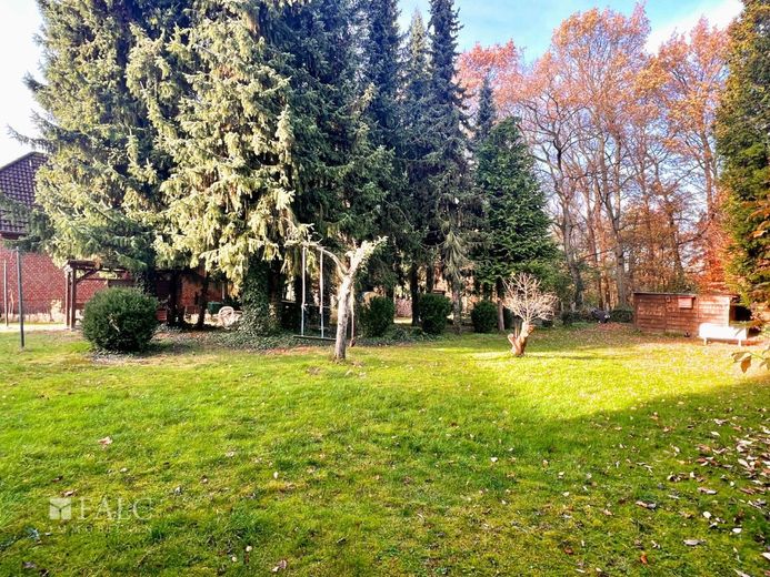 ***Top Baugrundstück in zweiter Reihe*** – Außen II
