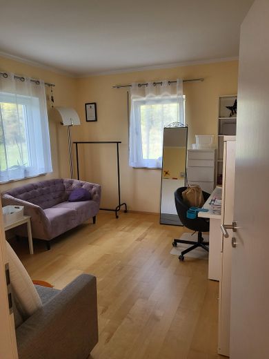 Schönes EFH mit exklusiver Ausstattung – Zimmer 1