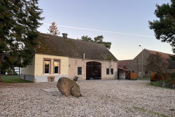 PROVISIONSFREI NUR BIS 30.09. - Saniertes Bauernhaus, Scheune und 2.100 m² Grundstück im Naturpark