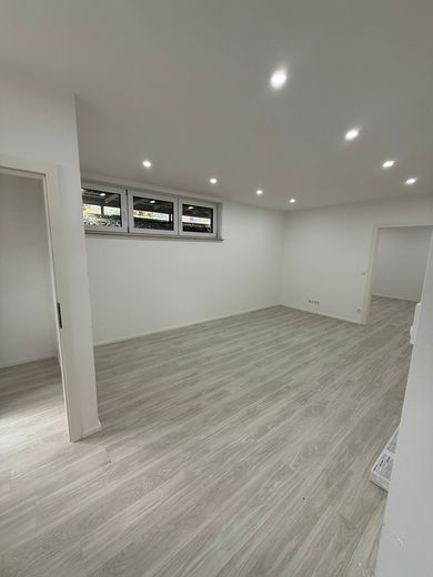 Rutesheim-Heuweg: 2-Zi-Souterrainwohnung (ca. 70 m² ), renoviert – WJ-00157_bild_003.jpeg