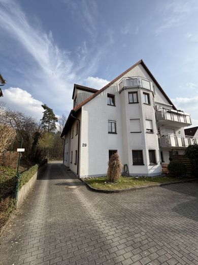 Feucht Clever kaufen statt hohe Mieten zahlen!! Gepflegte 3 Zimmer DGW mit 2 Balkone u. Stellplatz – ETW Neda Feucht 012