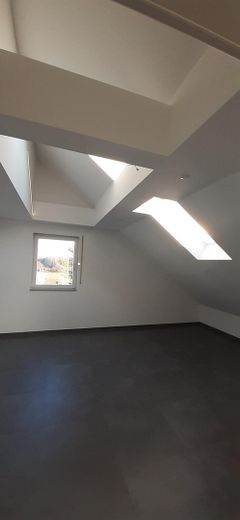 5-Zimmer Galeriewohnung, Penthaus klimatisiert mit Dachterrasse – Wohnzimmer