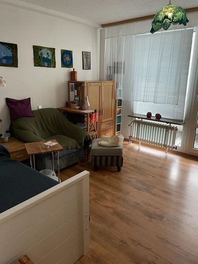 Gepflegte 2 Zimmer Wohnung im Zentrum von Homburg zu verkaufen – Schlafzimmer