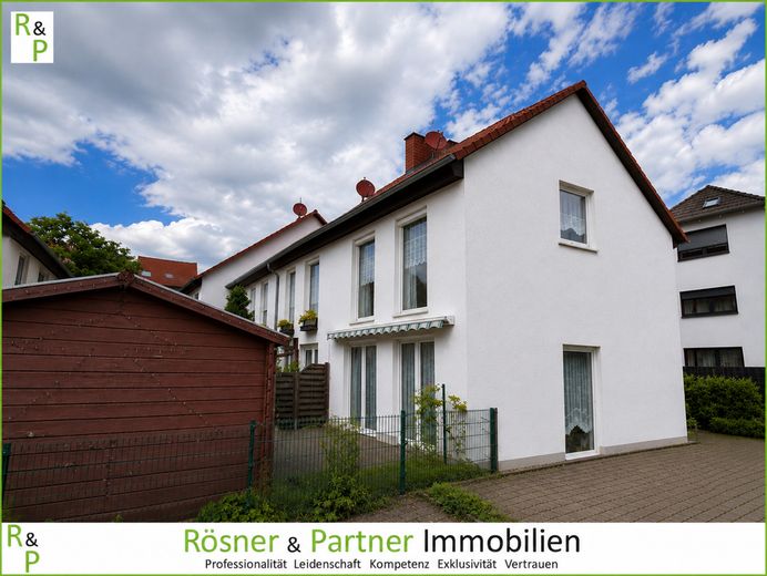 *Reihenendhaus in ruhiger Lage von FFM-Griesheim* – Außenansicht