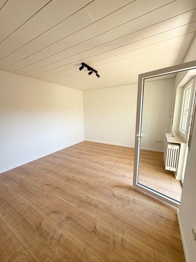 Top Gelegenheit! Sanierte 1 ZKB mit Lodgia Kapitalanlage oder Eigennutz – Foto 4