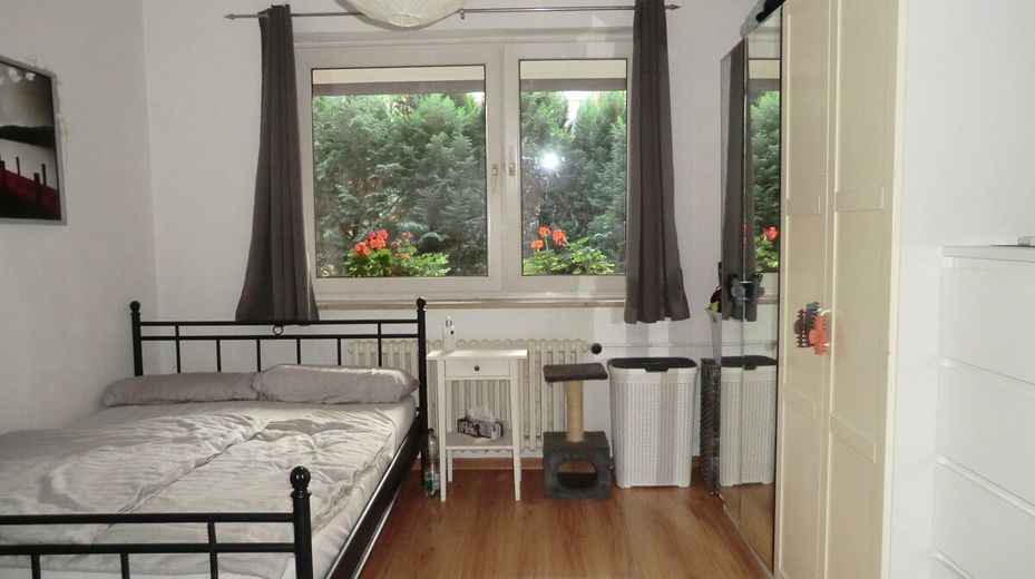 *Schnuckelige und gut vermietete Terrassenwohnung in NMS-Ruthenberg !!!* – Schlafzimmer