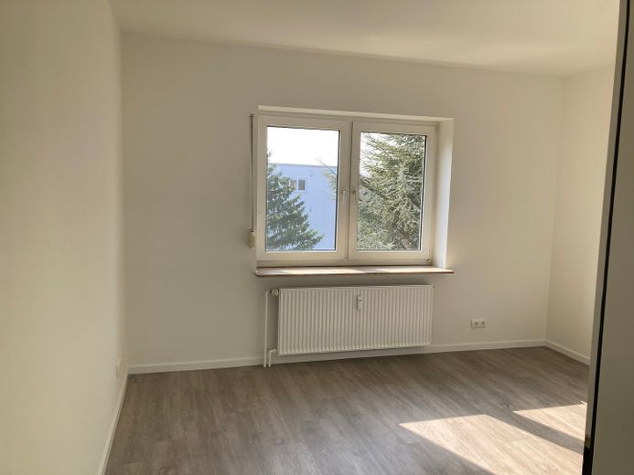 3 Zimmer-Wohnung mit Abendsonne auf dem Balkon – Foto 3