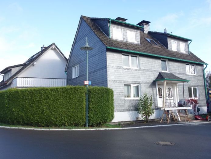 Altbau, Neubau und Mieteinnahmen - ein vielseitiges Wohnkonzept! – Foto 1