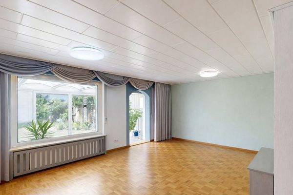 Provisionsfrei für Käufer: Reihenendhaus mit Wintergarten, 2 Stellplätze, Garten und viel Potenzial!