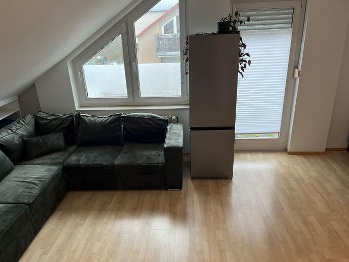 Ładne, jasne 2-pokojowe mieszkanie z balkonem i miejscem w garażu podziemnym w centralnej lokalizacji w Unna na sprzedaż – Wohnraum