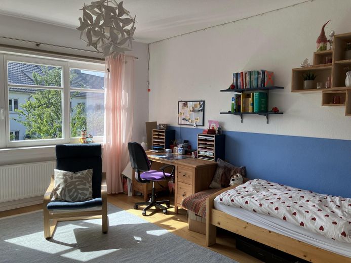 Professionally renovated mid-terrace house in an attractive location in Lilienthal-Butendiek – Schlafzimmer 1 - OG