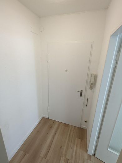 Appartement moderne meublé de 1 pièce à Stuttgart Mitte – Flur