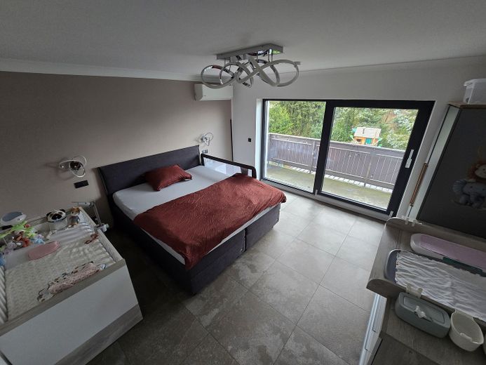 Schlafzimmer Haupthaus 1OG