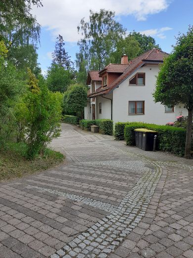 Zugang zur Wohnanlage
