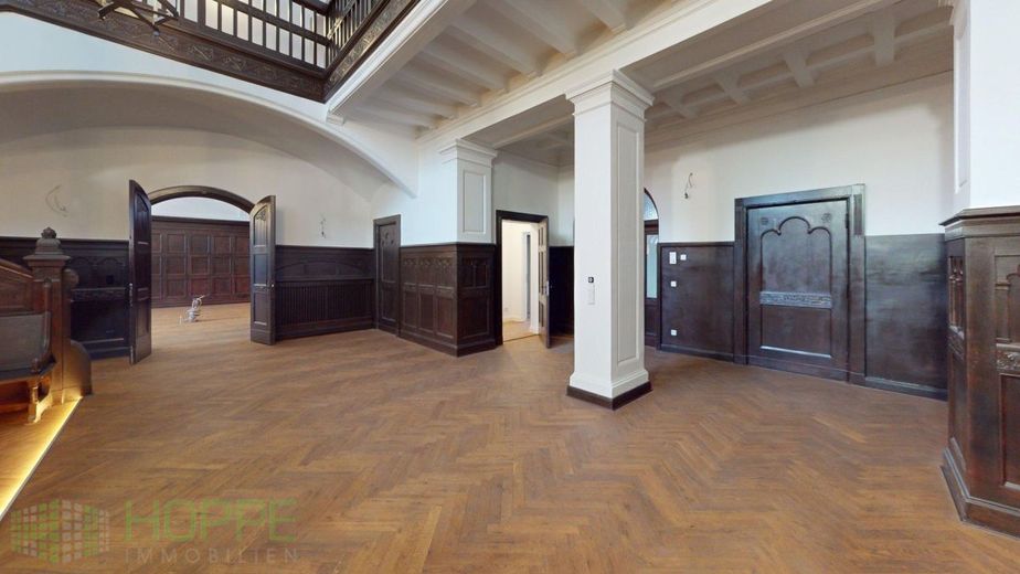 Schloss Siethen - Repräsentative Büro-, Kanzlei- oder Praxisräume in Seenähe – Eingangshalle