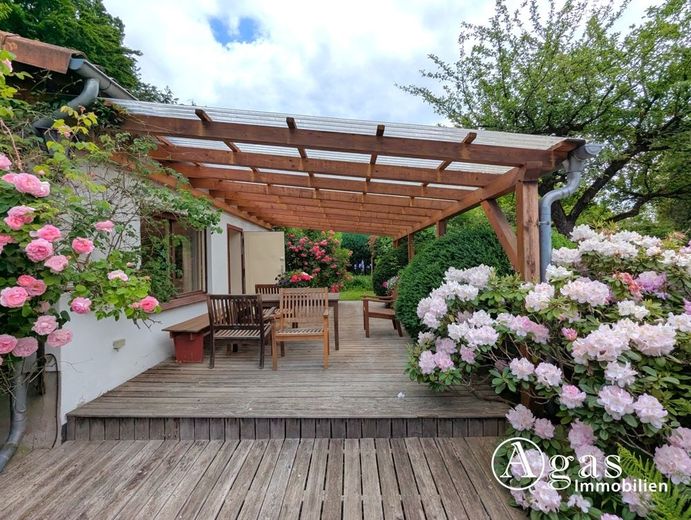 Wohnen im Grünen - Charmantes Haus auf sonnigem Waldgrundstück in Melchow – Terrasse