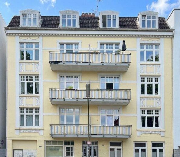 Luxuriöse, modernisierte DG-Whg. mit Wintergarten und großer Terrasse mit hoher Lebensqualität – Foto 2