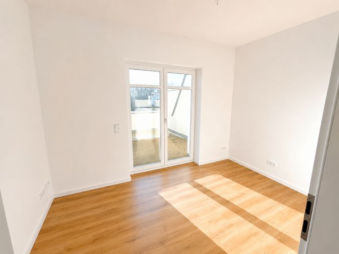 3-pokojowe mieszkanie na piętrze z balkonem w willowej dzielnicy – Kinderzimmer