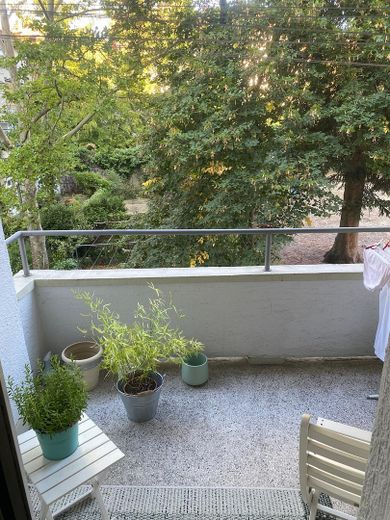 Lichtdurchflutete 4-Zimmer-Wohnung im Herzen vom Paulusviertel – Balkon